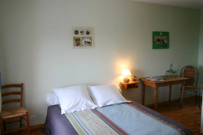 Chambre verte de la grande maison
